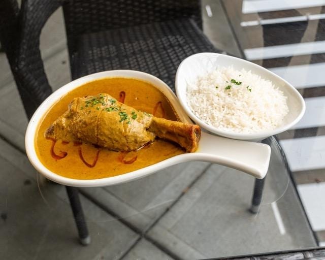 JUICY LAMB SHANK CURRY.